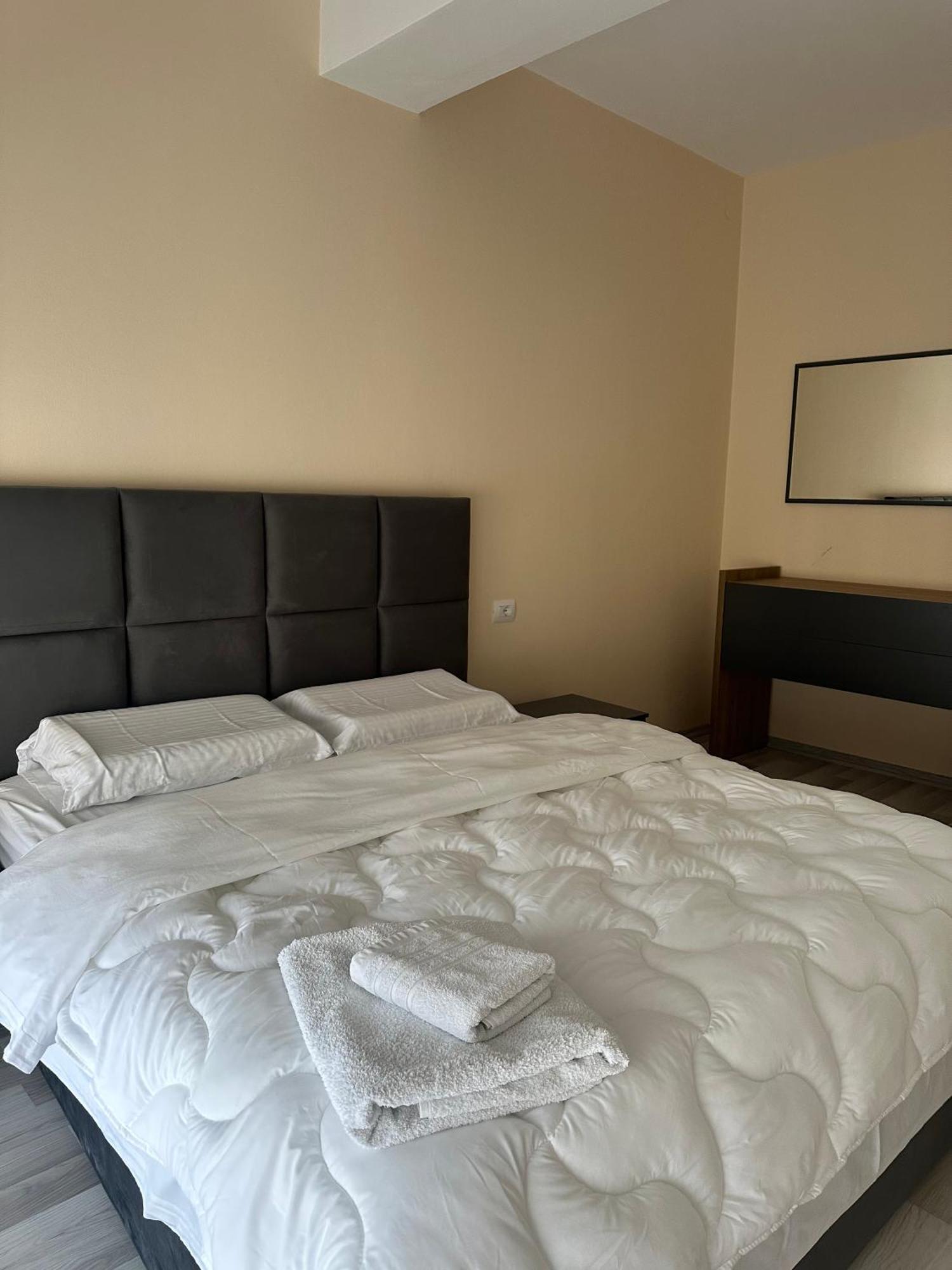 Apartamento New Bazar - 2 Tirana